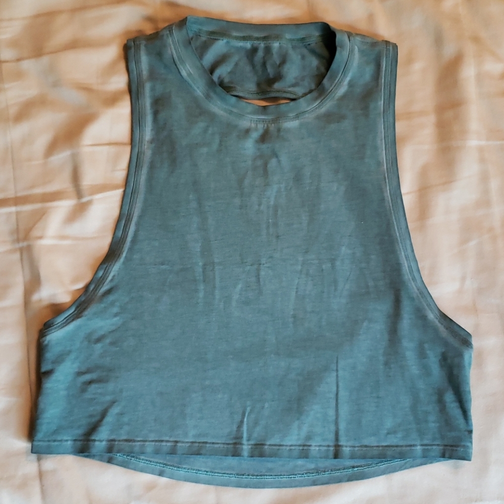 Cut back crop tank